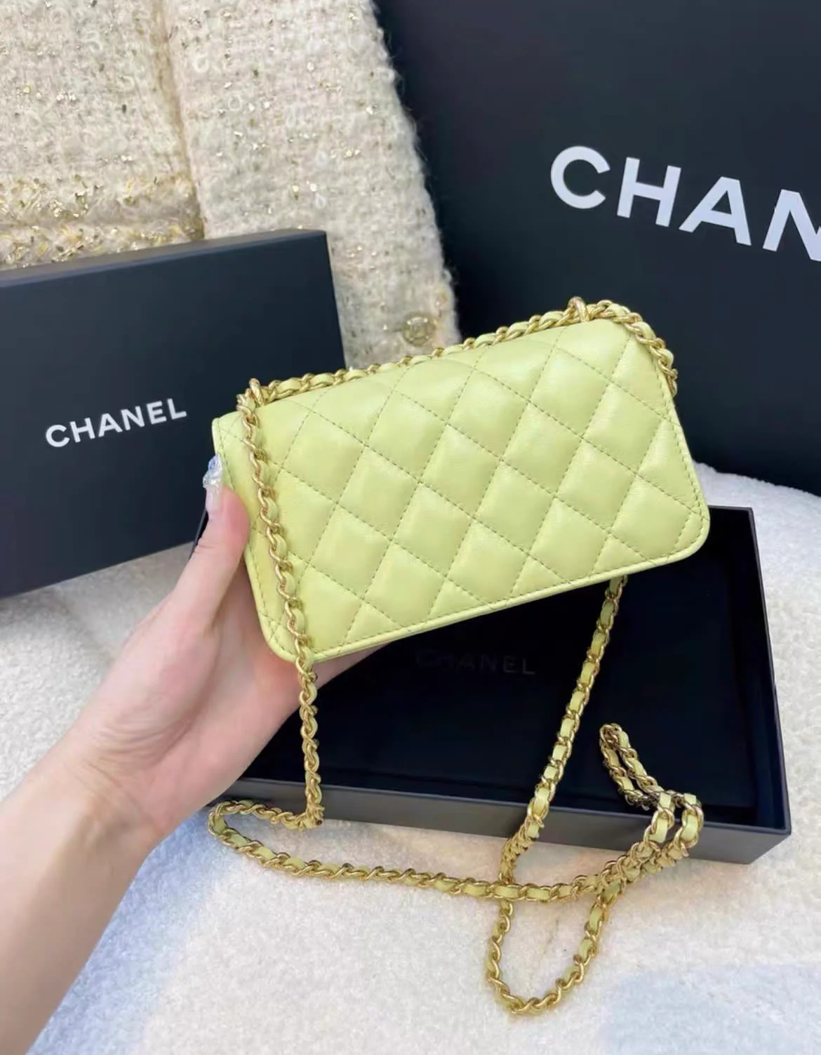 Chanel green shoulder chain bag, brand new with box, - Image 3