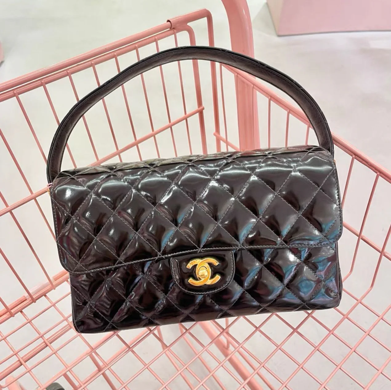 Chanel 1996 Medium Black Top Handle Kelly Medium Flap Bag - Patent Leather - Image 3