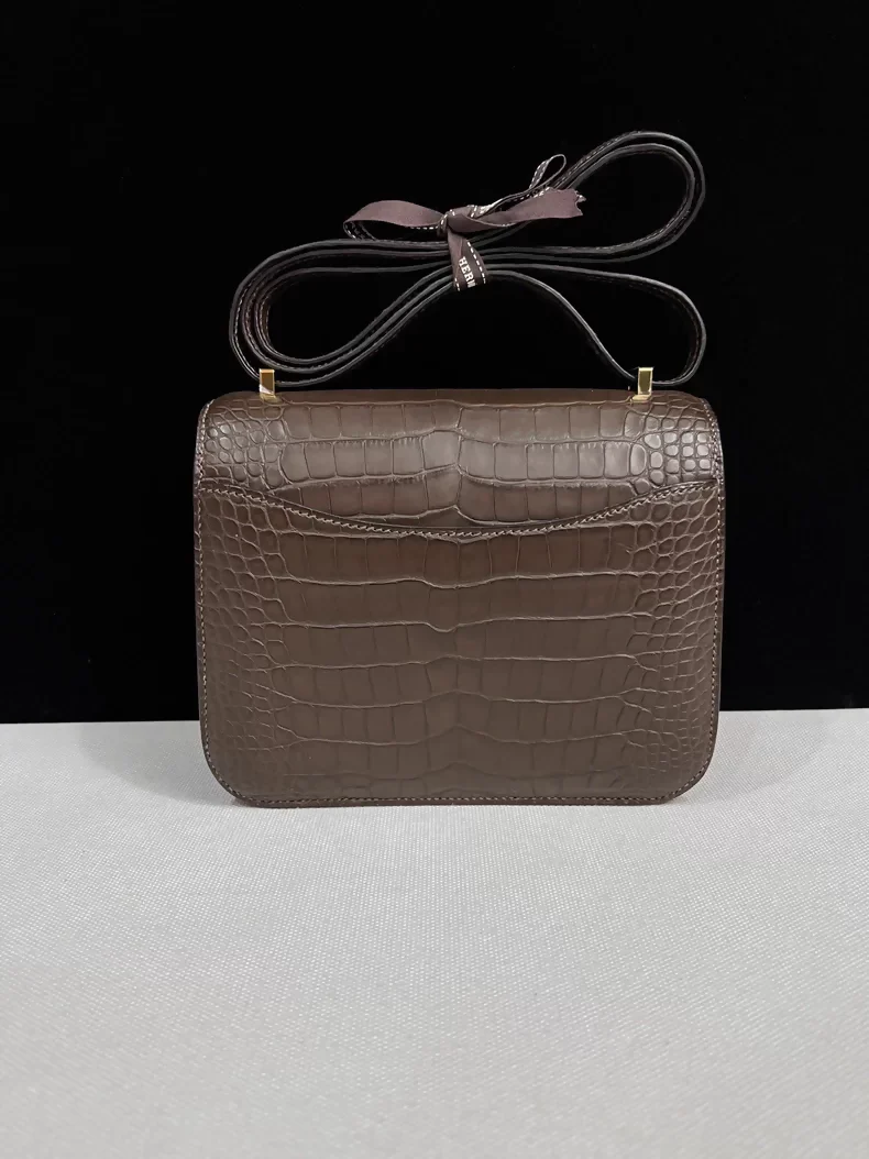HERMES Constance 19C Grey Matte Alligator Leather gold hardware - Image 2