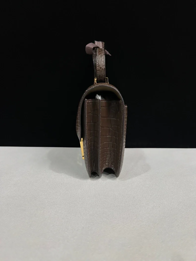 HERMES Constance 19C Grey Matte Alligator Leather gold hardware - Image 3
