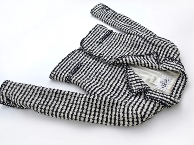 1997 Black And White Tweed Jacket - Image 3