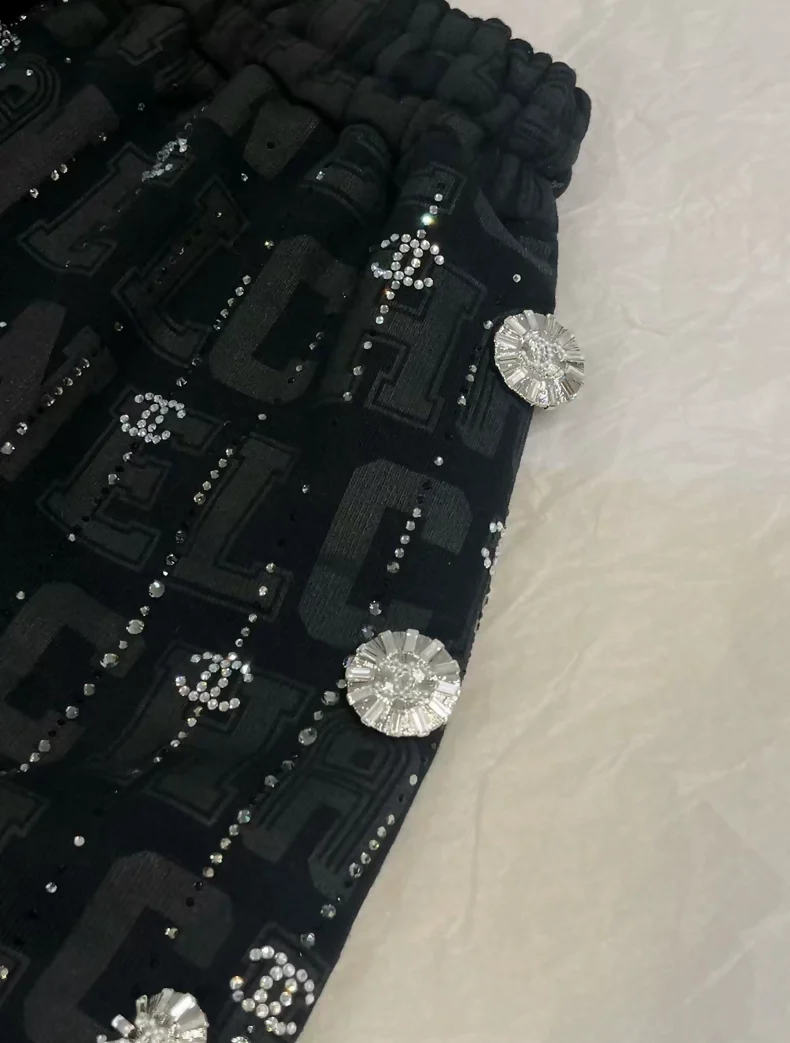 Chanel 23C black shorts - Image 3
