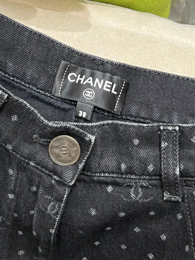 Chanel 23P Black Polka dot denim boyfriend jeans - Image 3