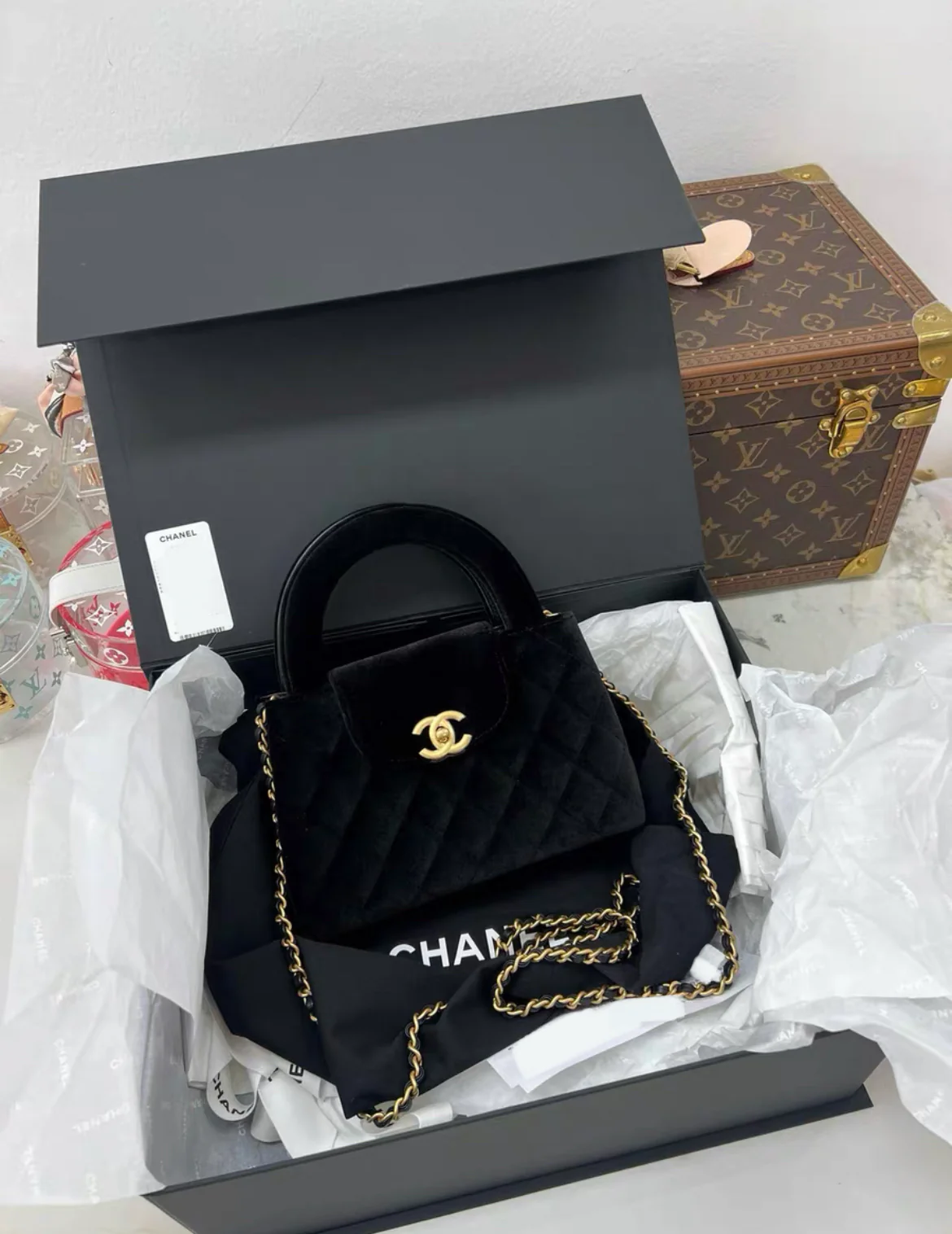 24A CHANEL KELLY Black VELVET Top Handle Shopping Bag Handbag Gold - Image 2