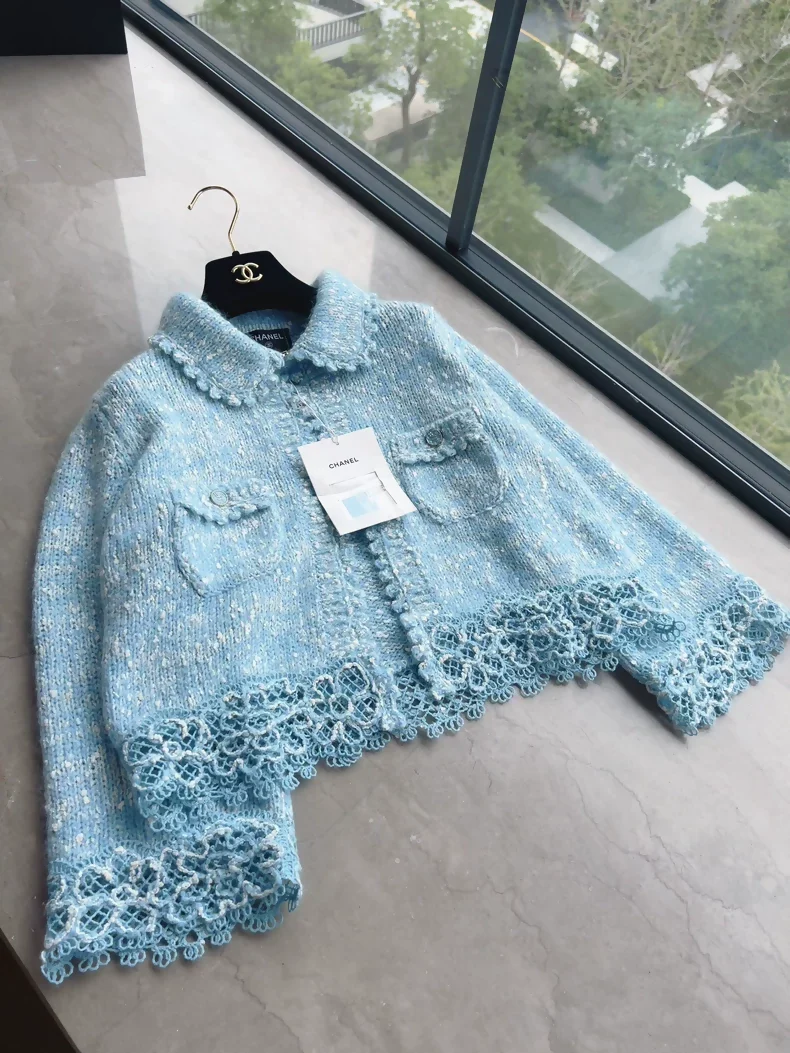 Chanel 25B blue jacket - Image 3