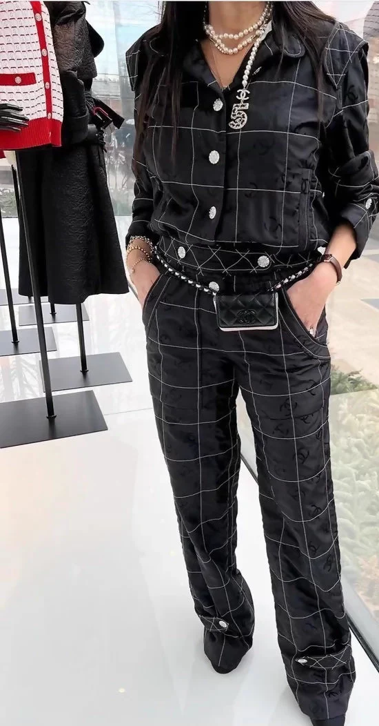 Chanel 23C Black Formula 1 jumpsuit - Image 3