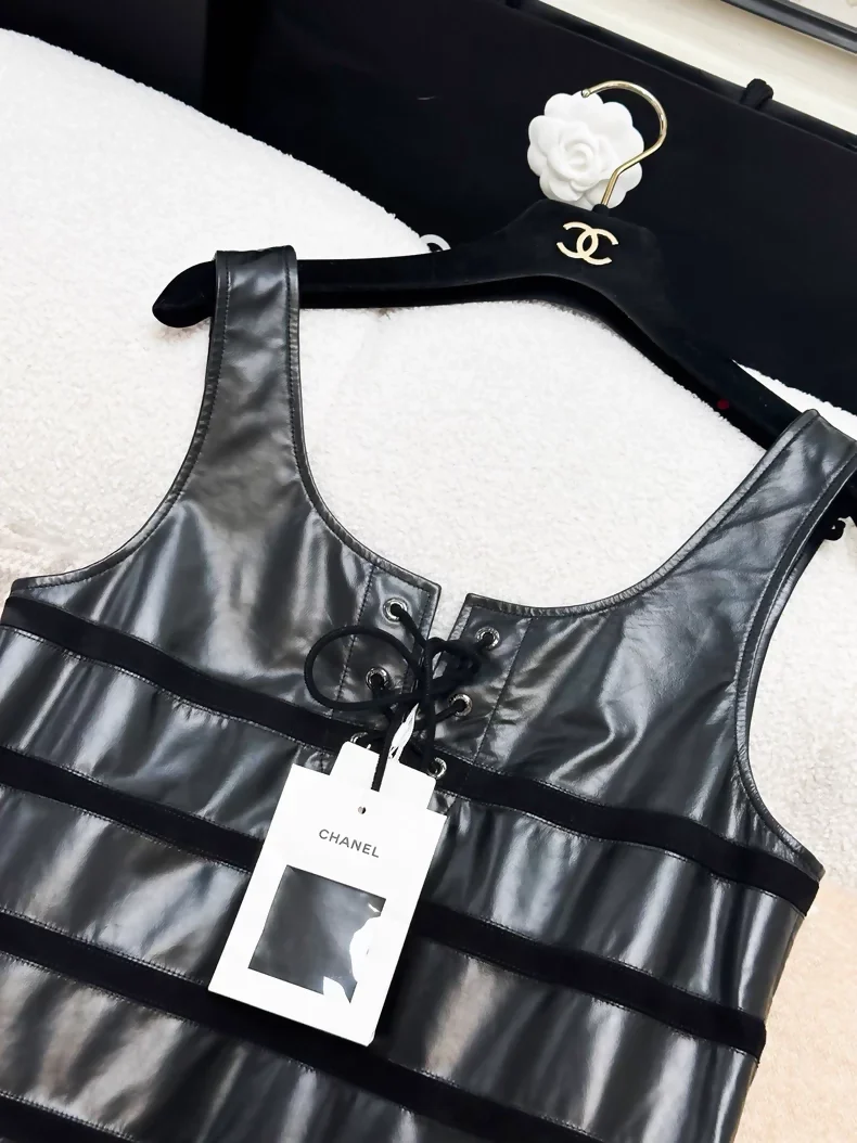 Chanel Spring/Summer 2024 black striped leather dress - Image 3
