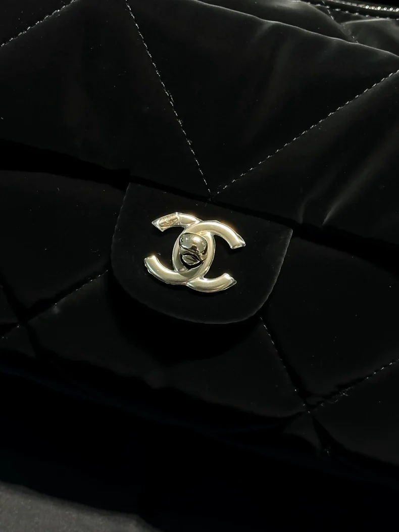Chanel 25N large black shoulder bag - Image 2