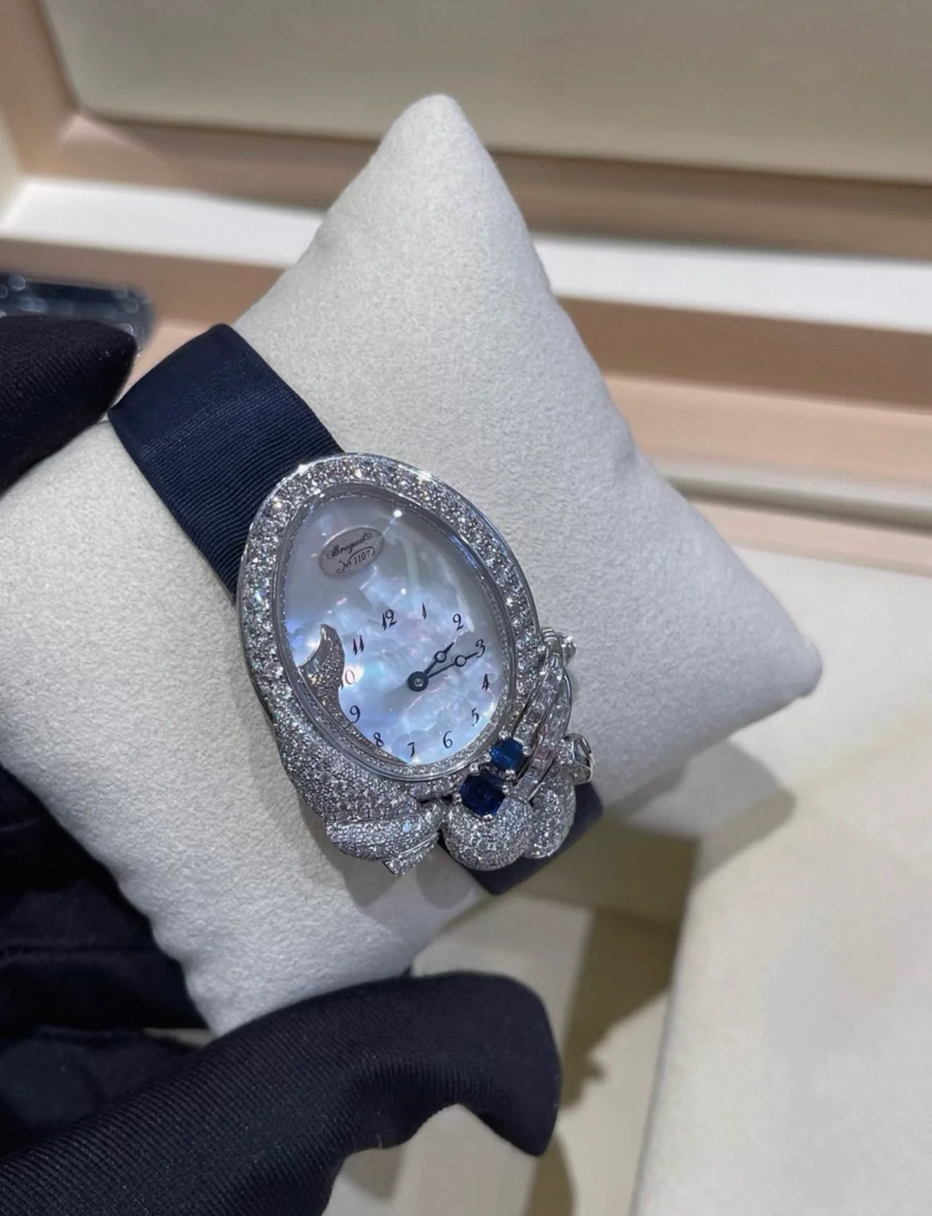 Breguet Reine de Naples High Jewelry Watch Collection - Image 2