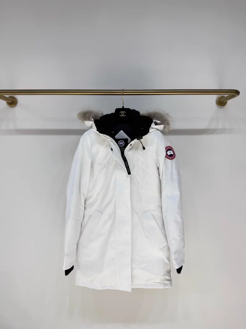 Canada Goose Slim Fit Hooded Parka Down Jacket