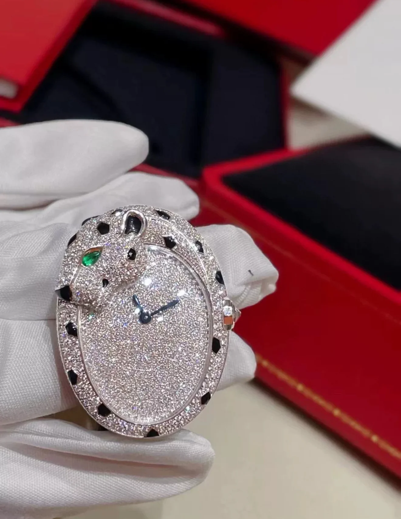 Cartier Panthère Lovée watch - Image 5