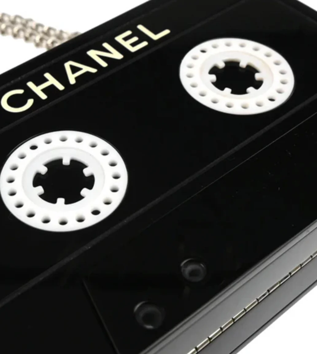Chanel 04P Black Cassette Clutch Bag - Image 2