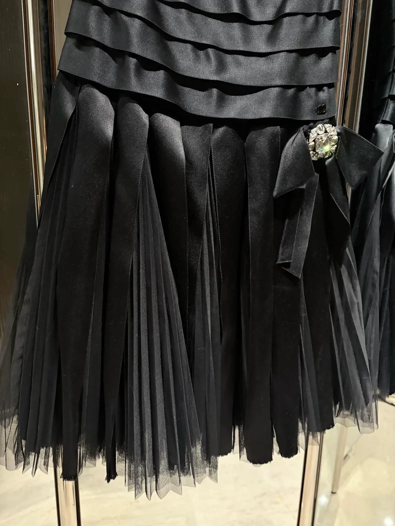 Chanel 06A Black Swarovski Little Black dress - Image 3