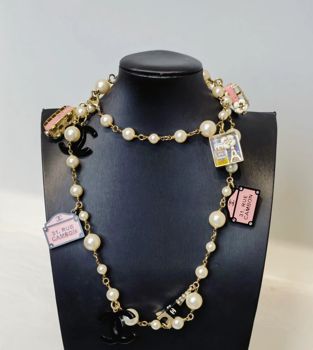 Chanel 06C Paris souvenir charm Necklace - Image 3