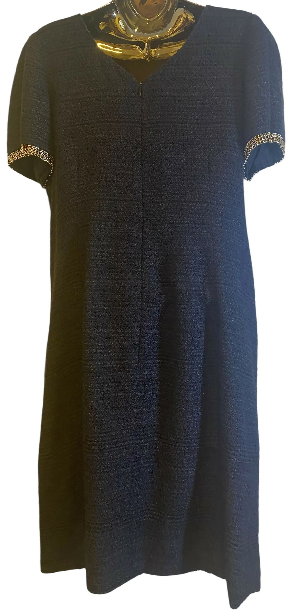 CHANEL 08P RUNWAY BLACK TWEED DRESS GOLD CC LOGO CHAINS FR 50 - Image 8