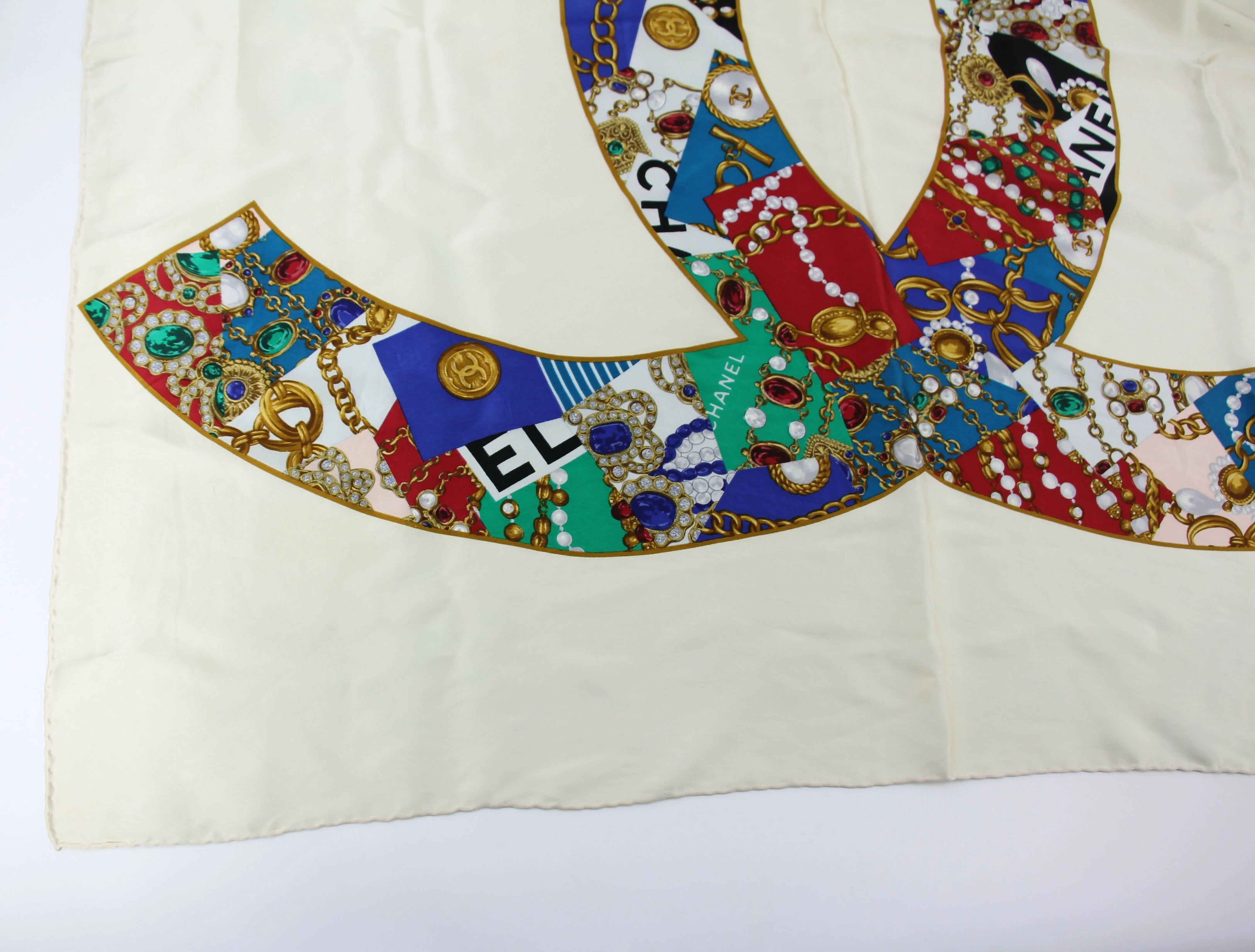 Chanel 100% Silk Beige Jewelry Pattern Scarf - Image 4