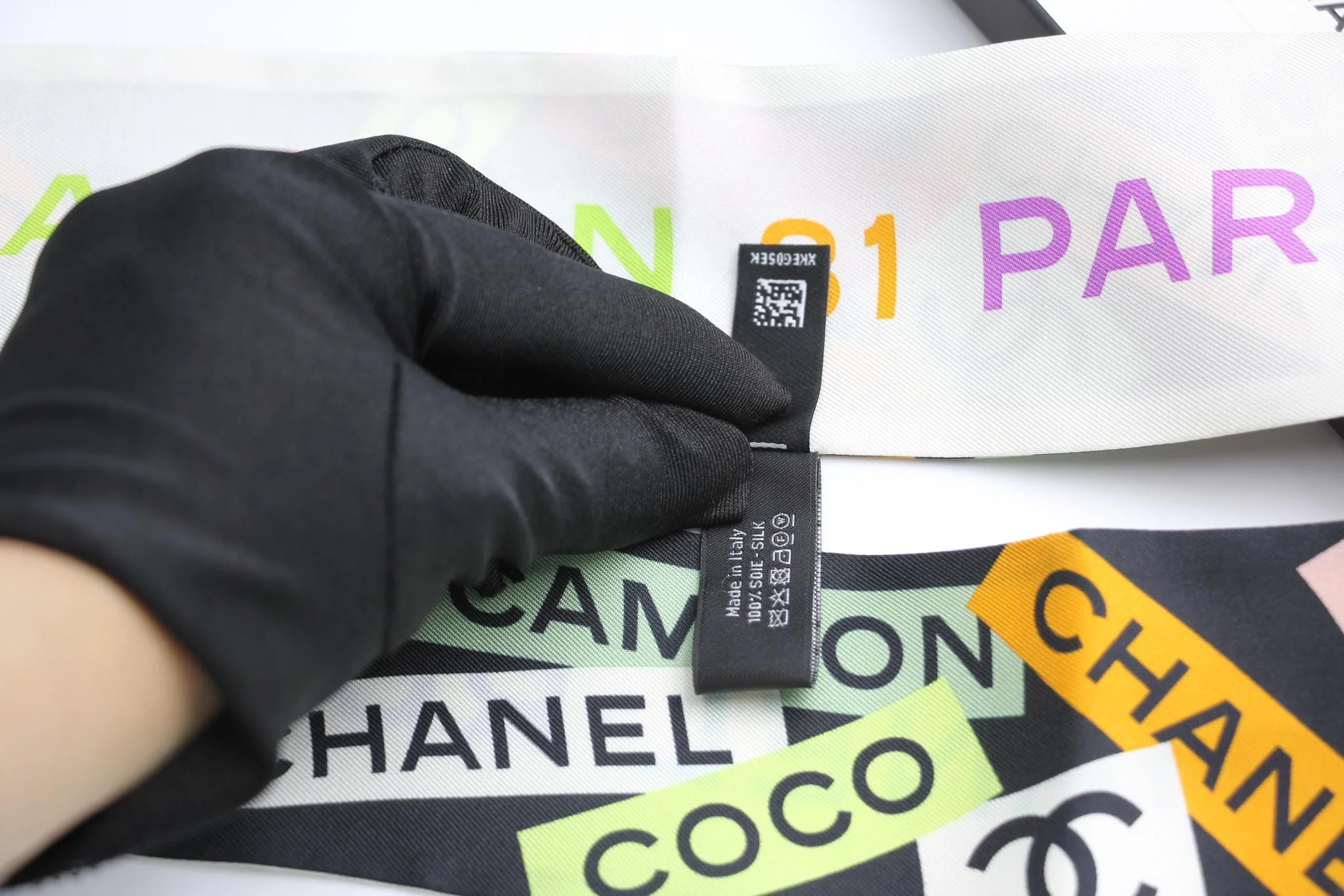Chanel 100 Silk Multicolour Coco Mark Scarf - Image 7