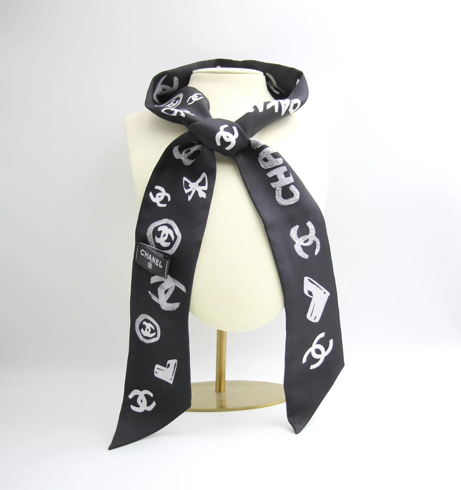 Chanel 100 Silk Twilly Black White Cc Scarf - Image 2