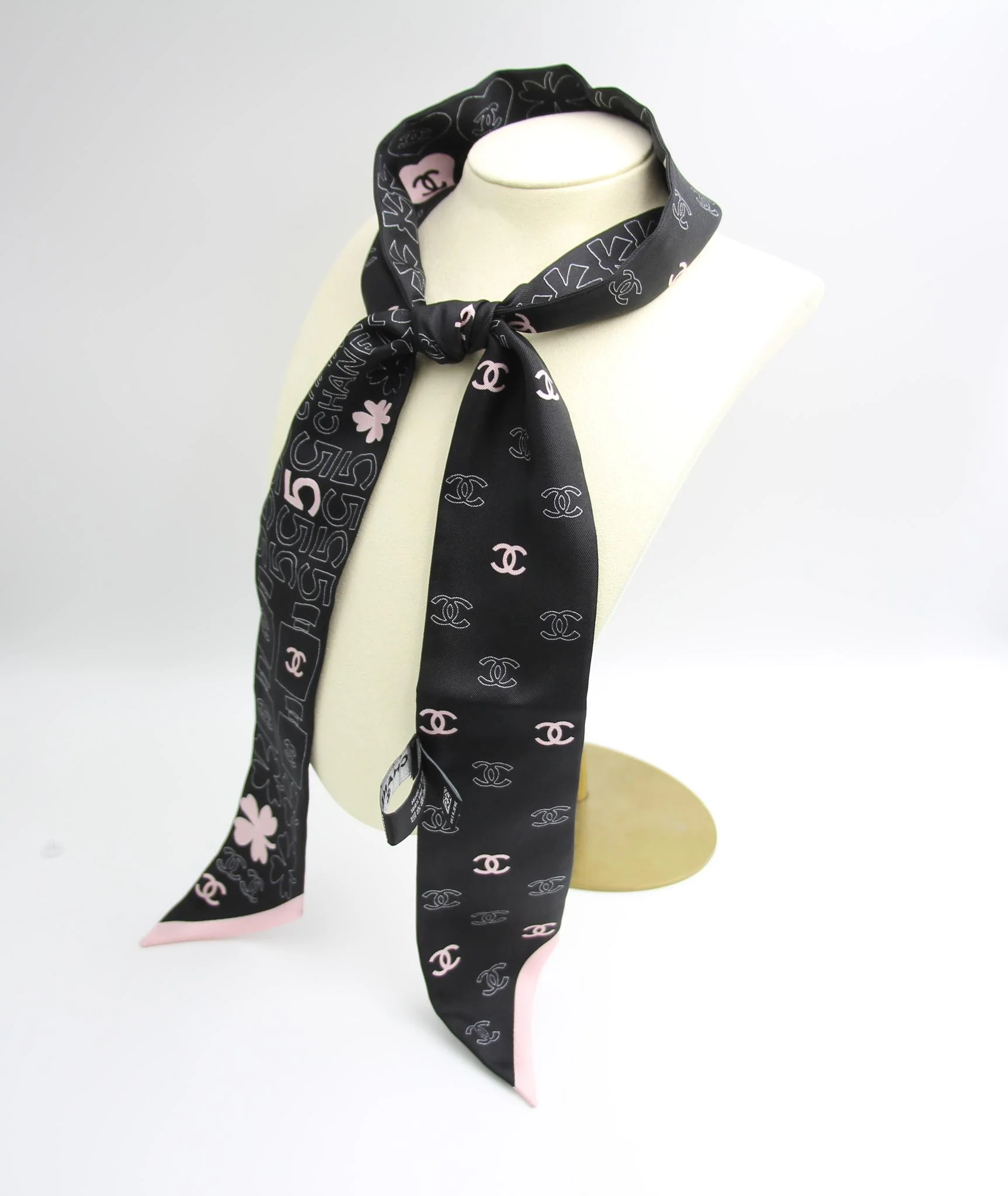 Chanel 100 Silk Twilly Cc Logo Four Leaf Clover Scarf In Black X Pink - Image 12