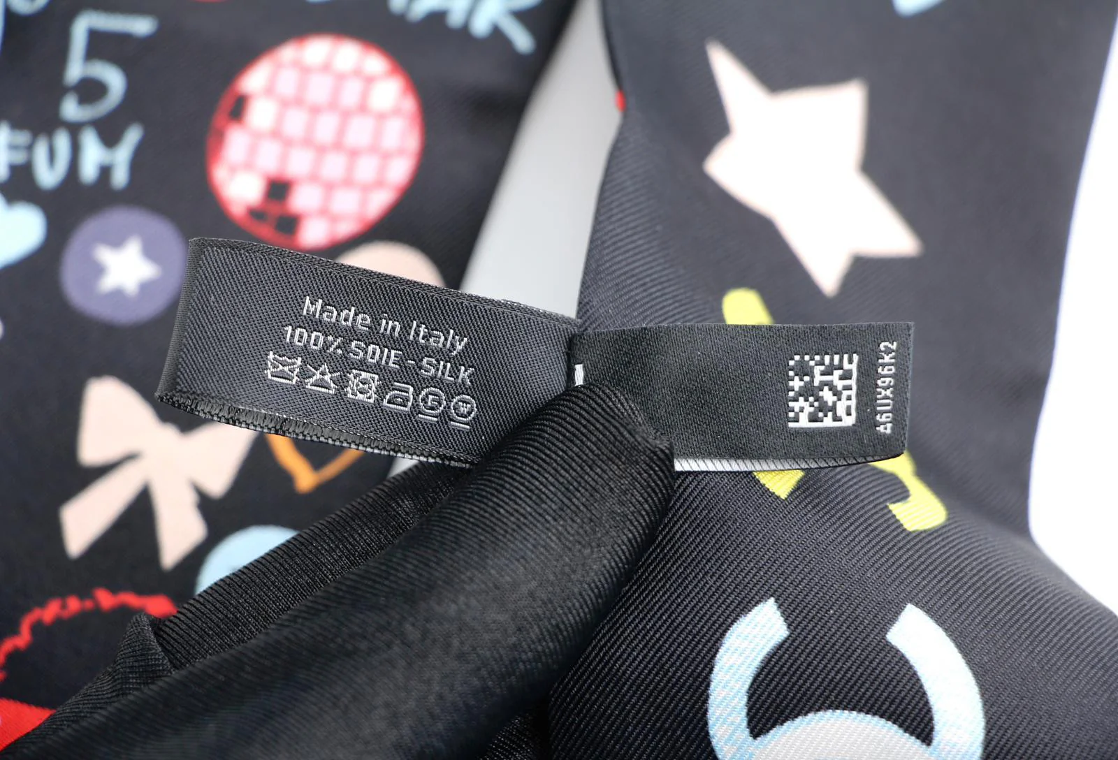 Chanel 100 Silk Twilly Cc Mark Scarf In Black - Image 13