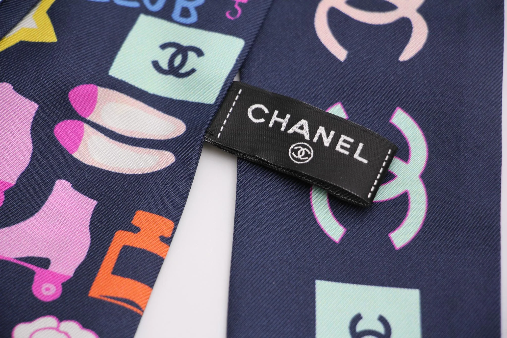 Chanel 100 Silk Twilly Cc Mark Scarf In Navy Blue - Image 12