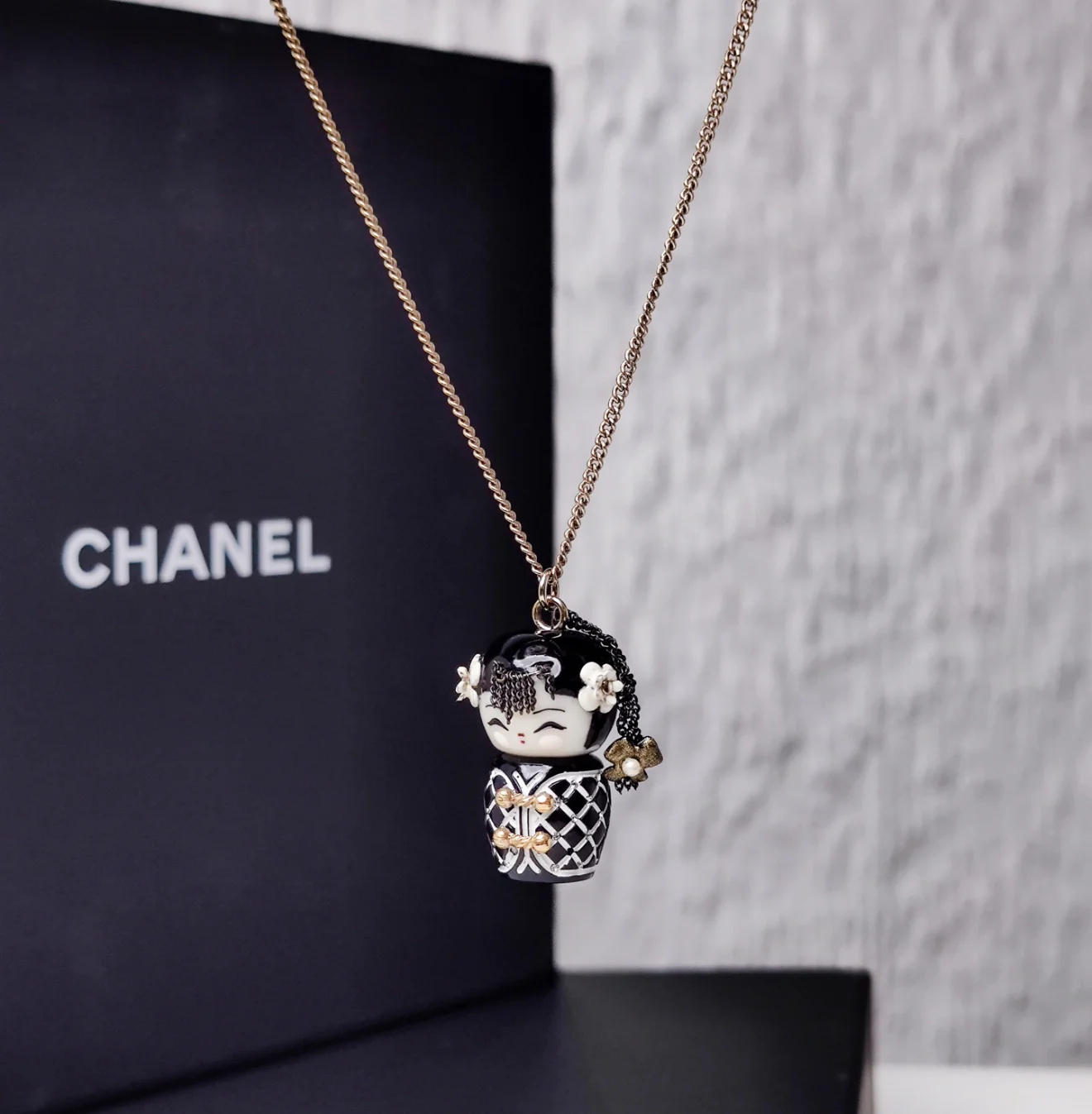 Chanel 10A Double C Acrylic Porcelain shanghai Doll Necklace - Image 2