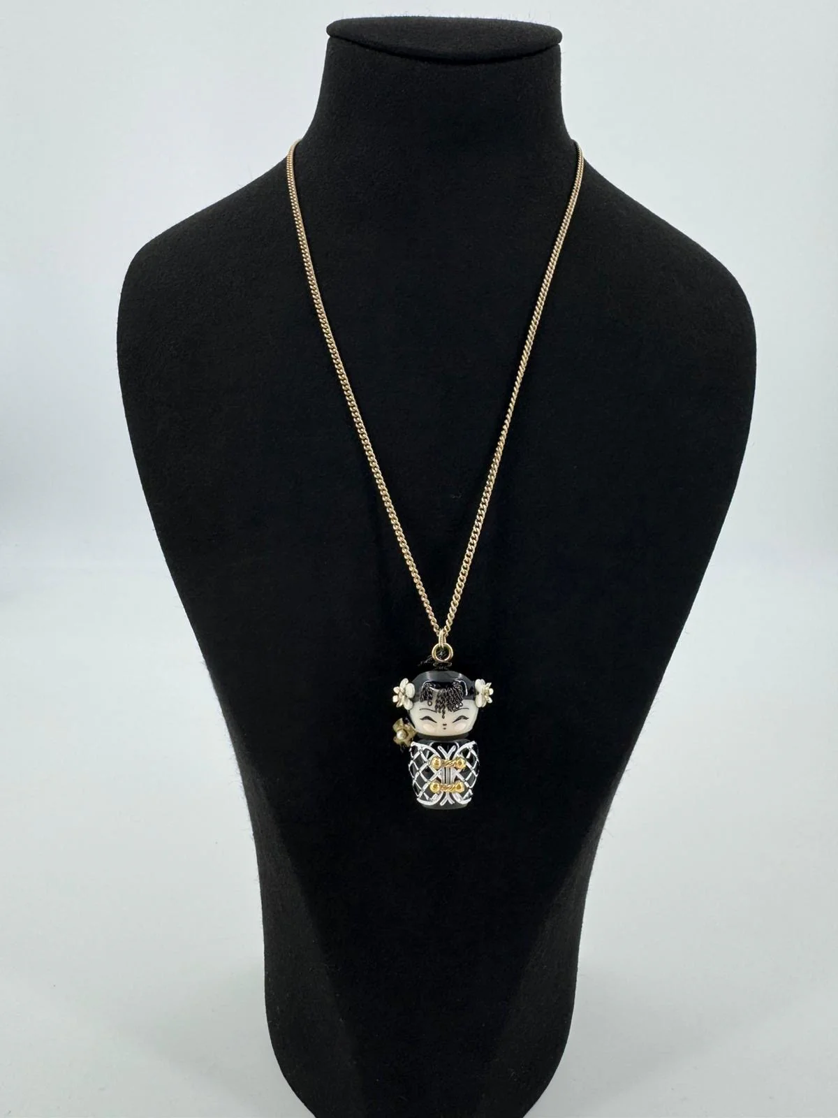Chanel 10A Double C Acrylic Porcelain shanghai Doll Necklace - Image 20