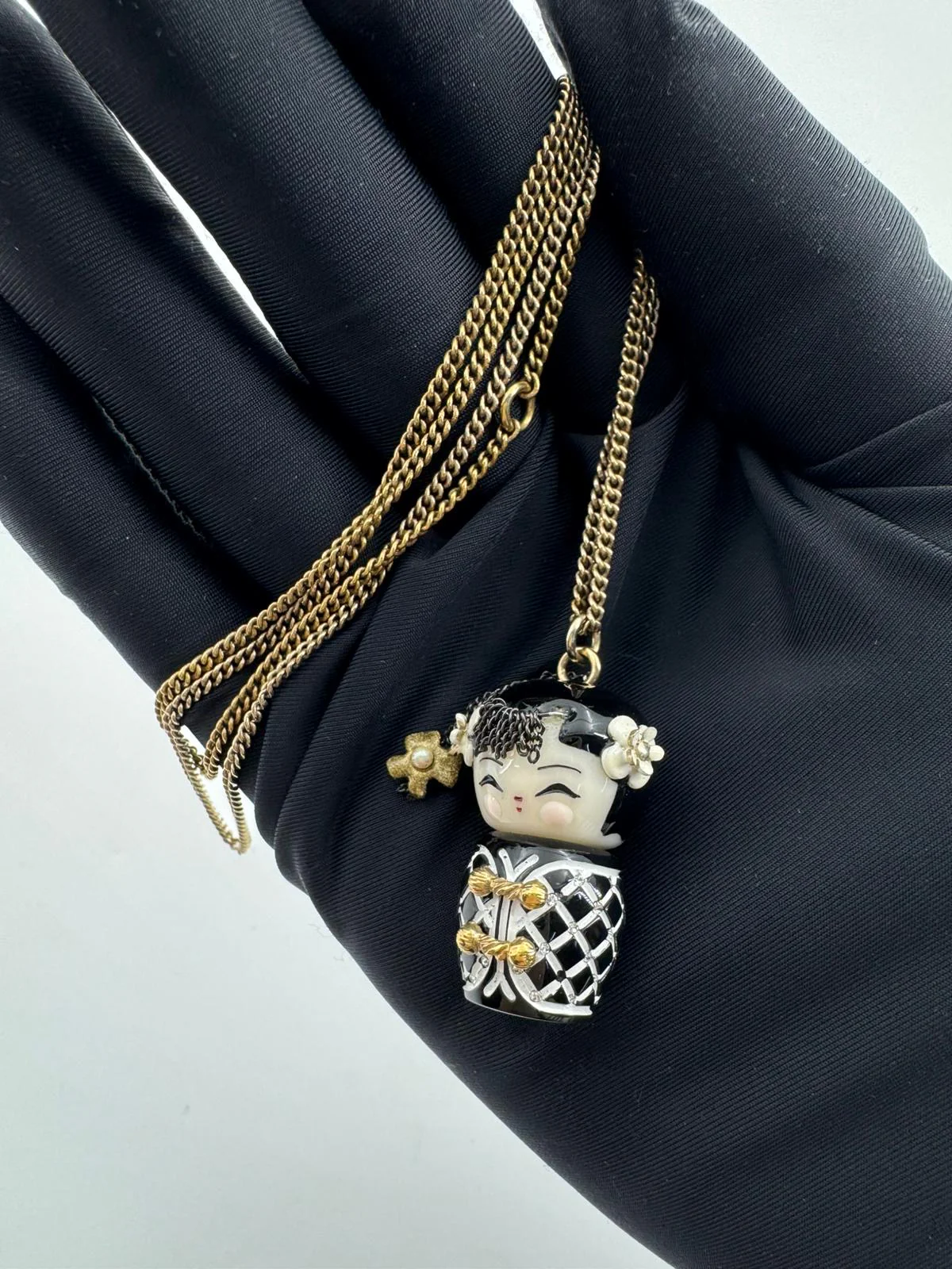 Chanel 10A Double C Acrylic Porcelain shanghai Doll Necklace - Image 3