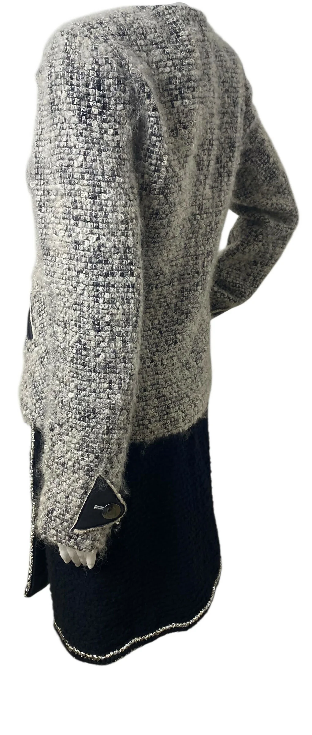 Chanel 10A Shanghai Shearling Tweed CC Grey Black Leather Trim Jacket Coat FR 36 - Image 7