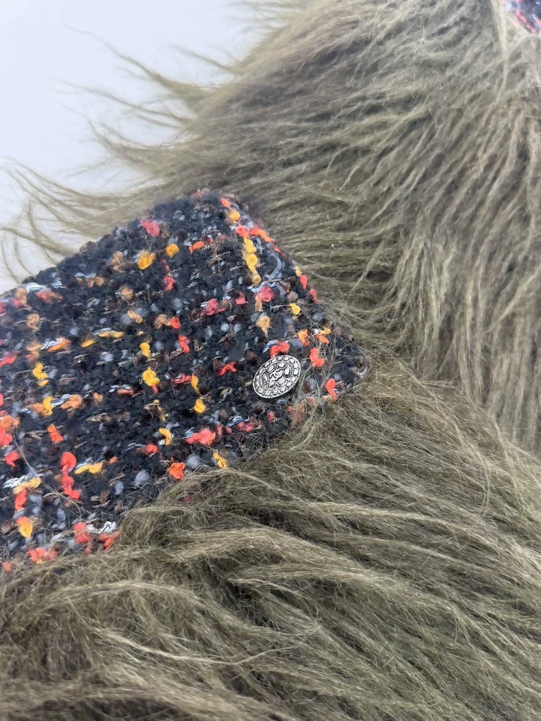 Chanel 10K fur skirt - Image 2