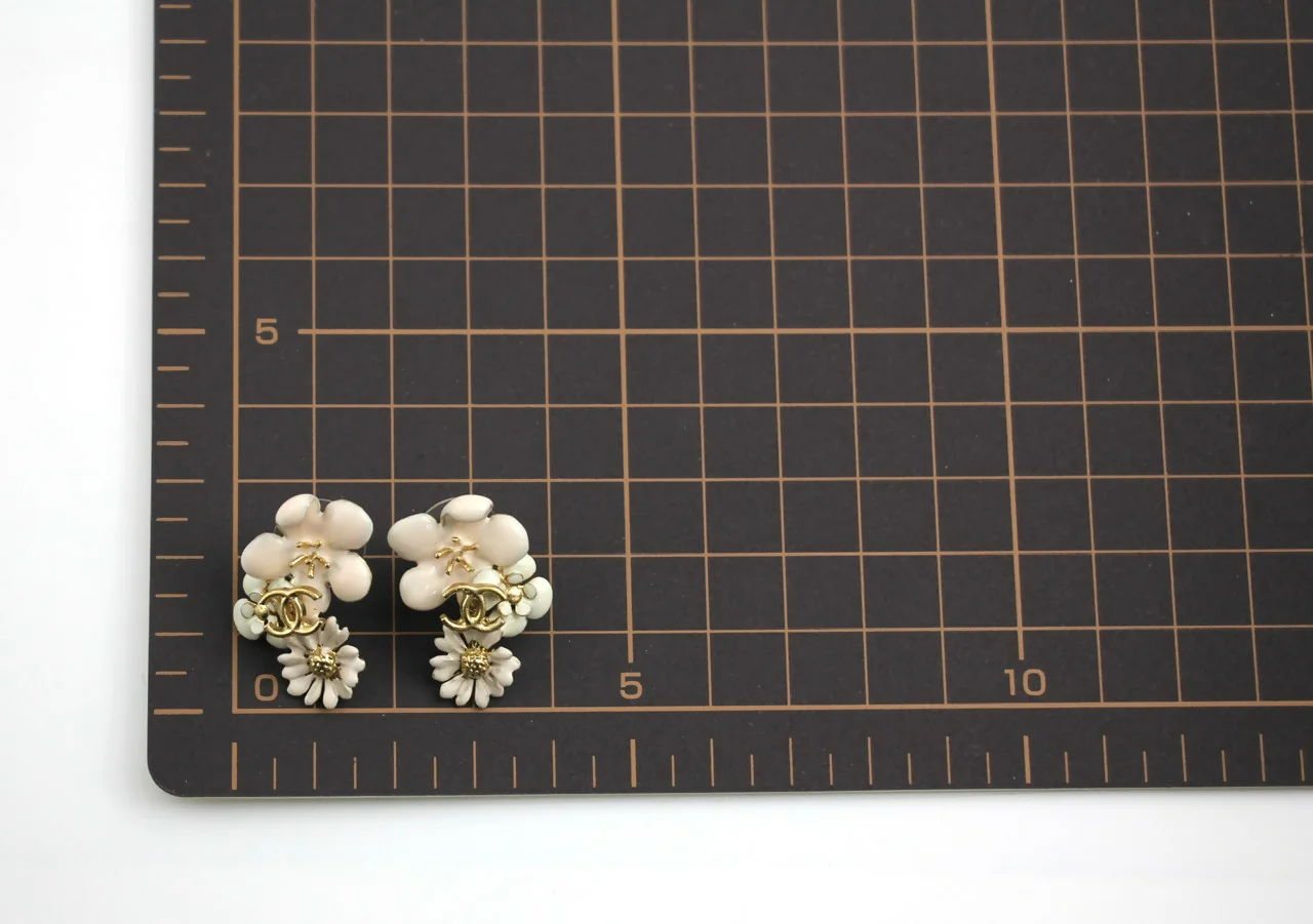 Chanel 10P Enamel Pink Camellia & Chrysanthemum Stud Earrings - Image 10