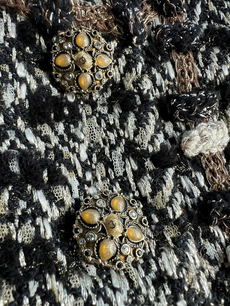 Chanel 12A black/white tweed jacket - Image 3