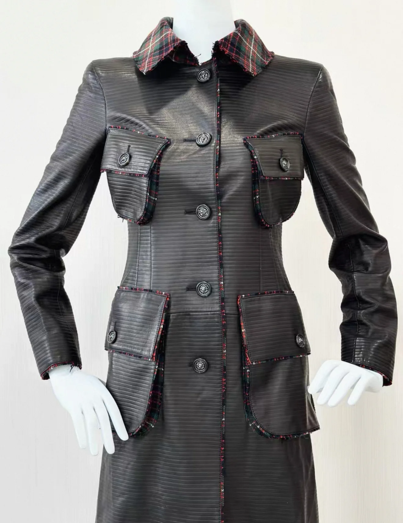 Chanel 13A black Lambskin leather coat - Image 2