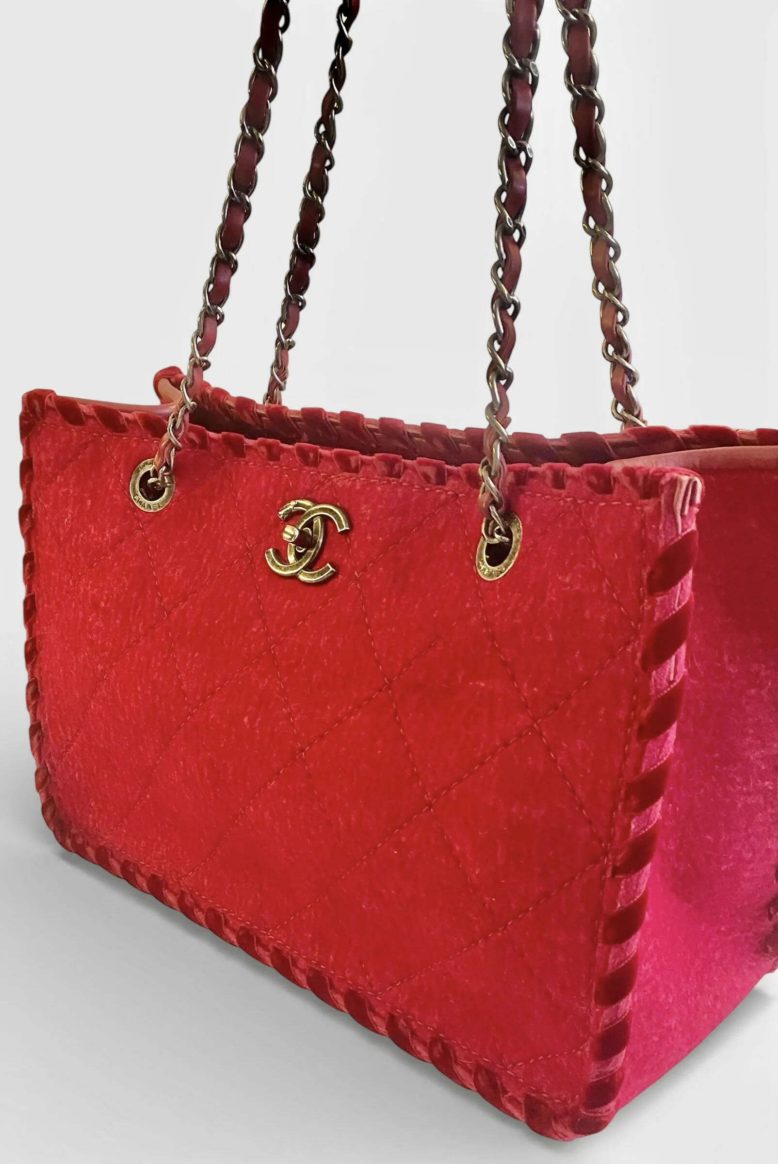 Chanel 13A Edinburgh Red Medium Felt Wool Quilted Timeless Shopping Tote Bag - Image 4