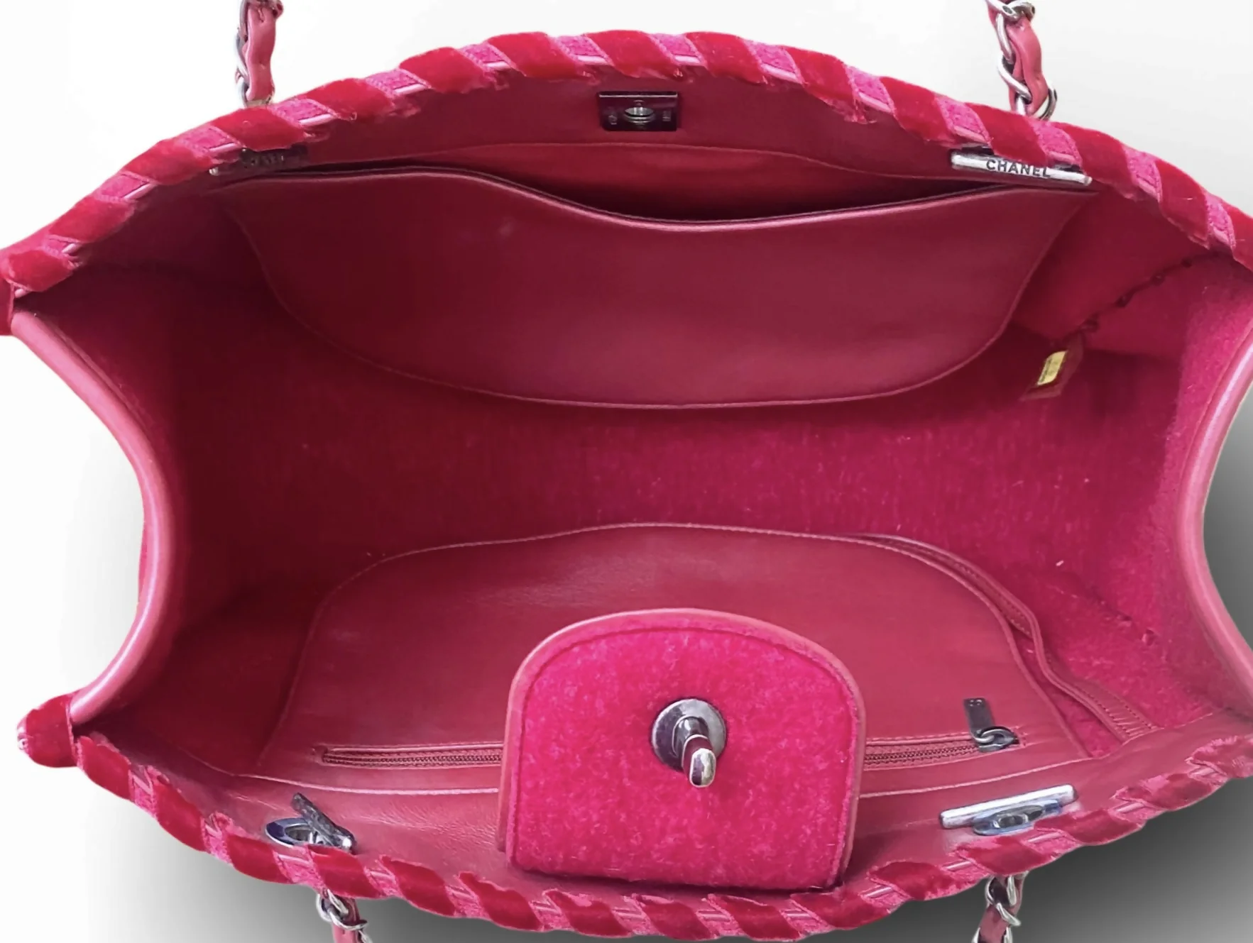 Chanel 13A Edinburgh Red Medium Felt Wool Quilted Timeless Shopping Tote Bag - Image 7