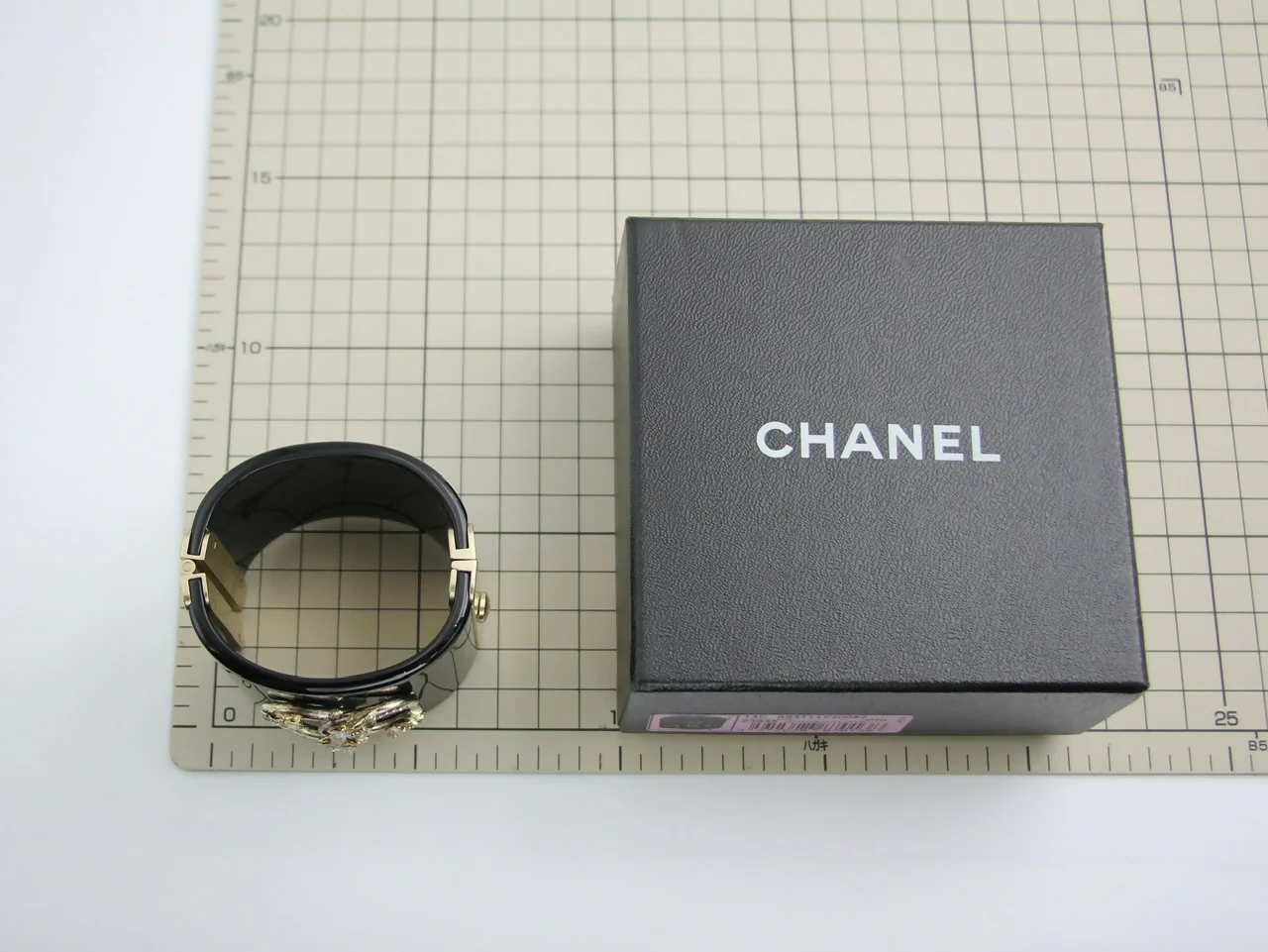Chanel 13C Metal Resin Black Flower Bracelet Cuff - Image 10