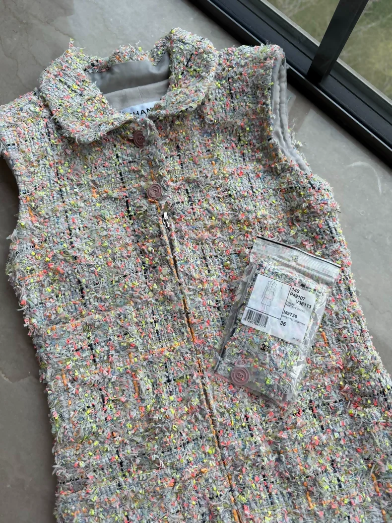 Chanel 14s Multicolour Tweed dress - Image 2