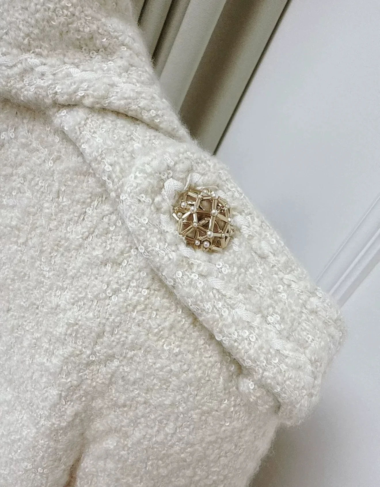 Chanel 15 AW Haute Couture ecru jacket - Image 4