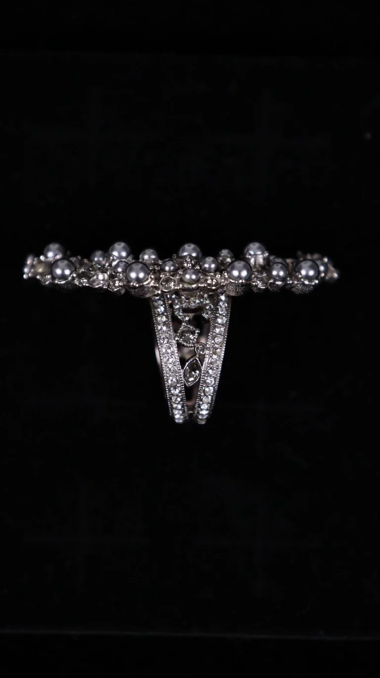 Chanel 2015 Dubai series moon ring - Image 2