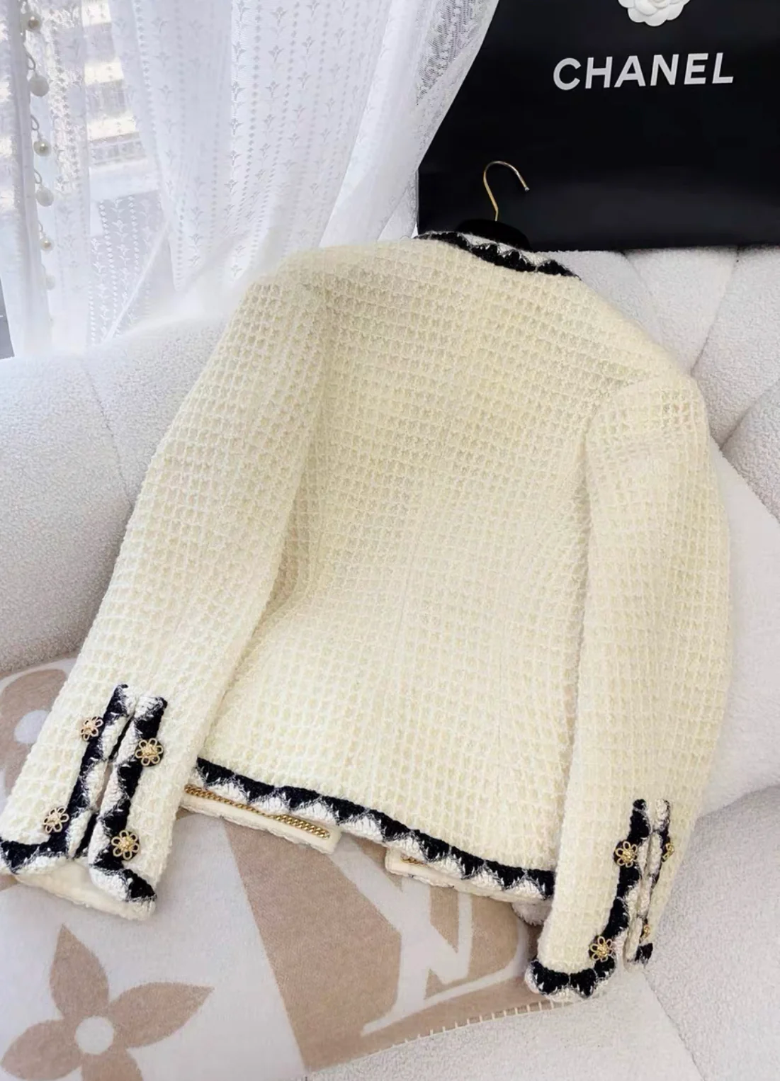 Chanel 15A Paris-Salzburg ecru tweed jacket size 36 - Image 5