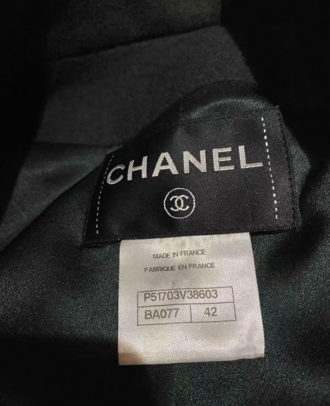 Chanel 15a Salzburg military green embroidered coat, size FR42 - Image 5
