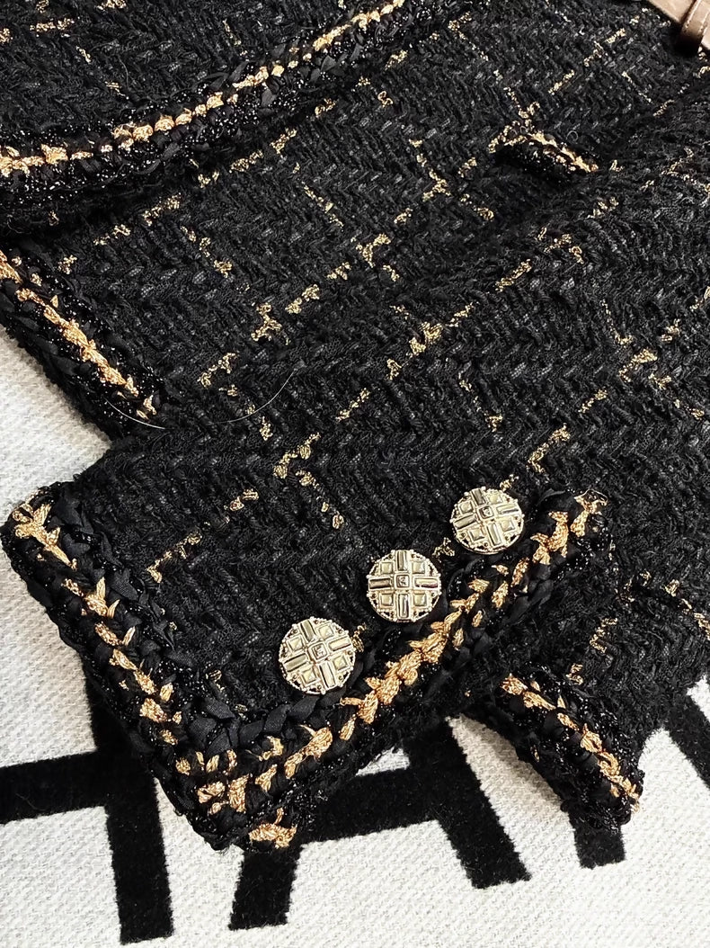 Chanel 16k black and gold tweed and leather jacket - Image 2