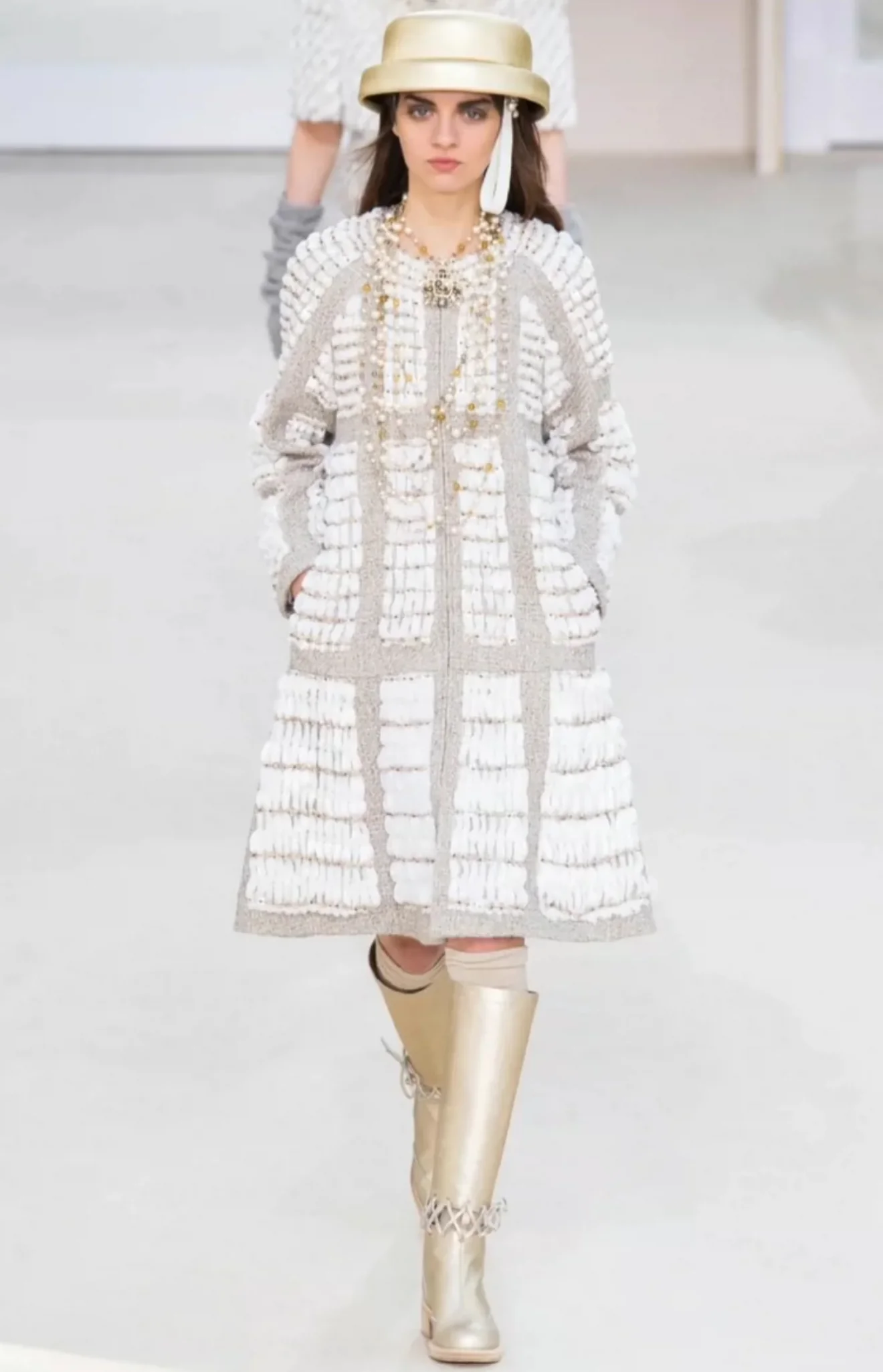 Chanel 16k Golden Metallic Lambskin Boater Hat - Image 5