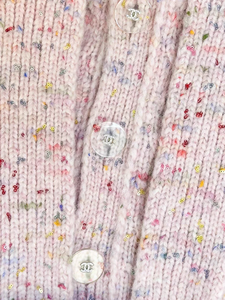 Chanel 17A colourful sequined quilted pink mixed-color cashmere knit cape coat - Image 3