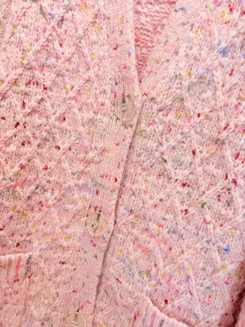 Chanel 17A pink cashmere tweed cardigan - Image 3
