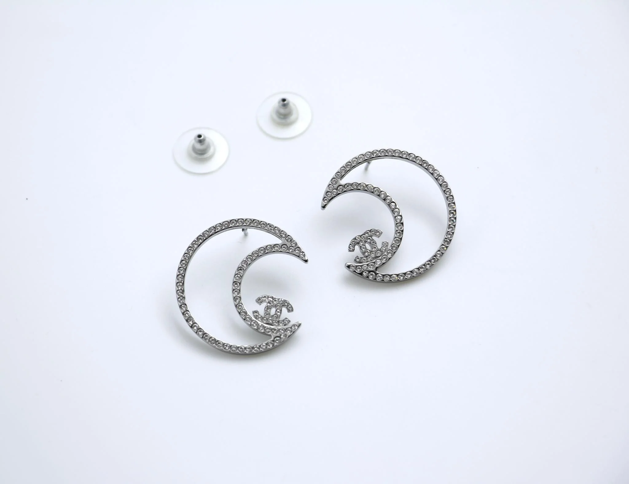 Chanel 17K Rhinestone Moon Silver Earrings - Image 3