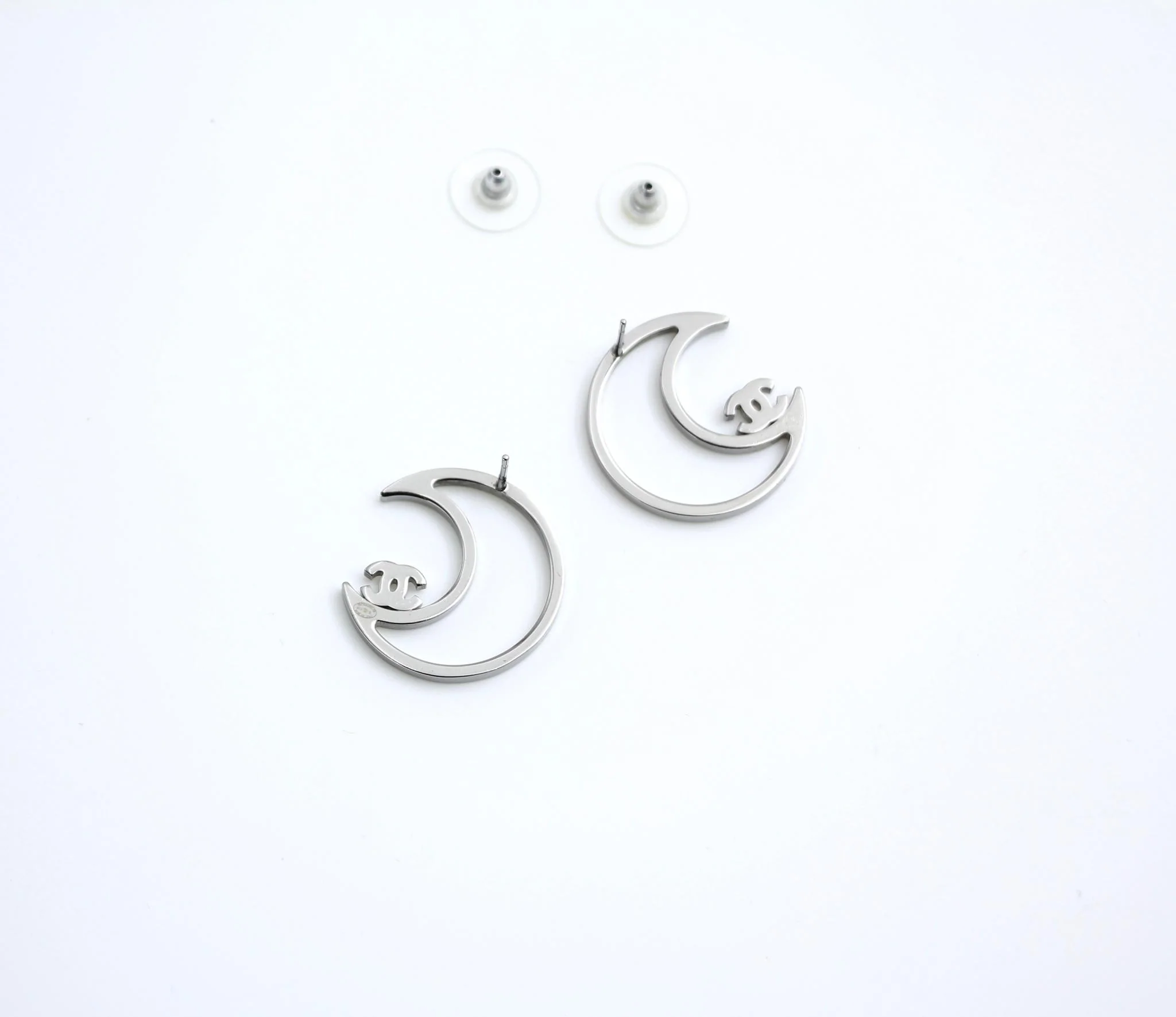 Chanel 17K Rhinestone Moon Silver Earrings - Image 4