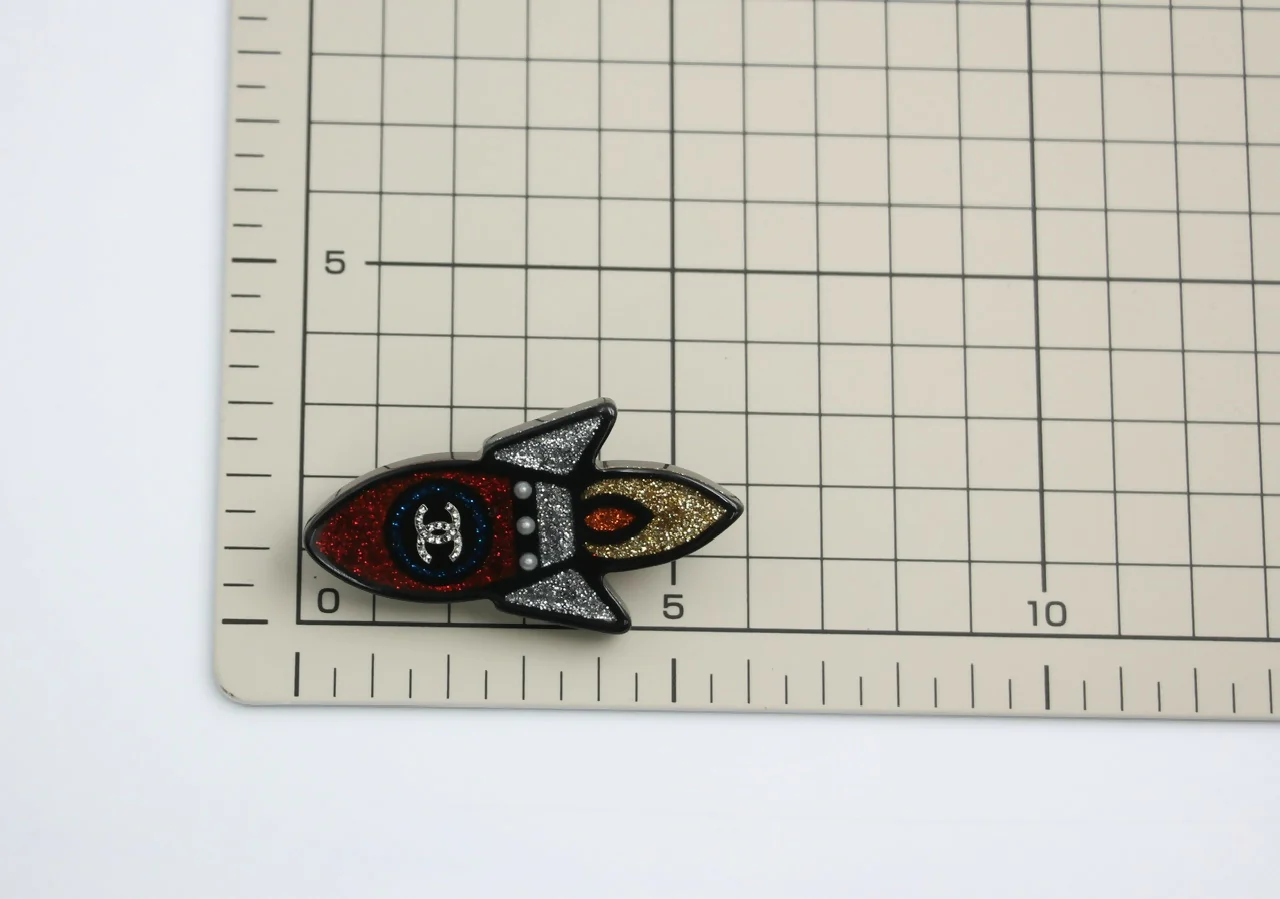 Chanel 17S Resin Rocket Glitter Creative Brooch - Image 10