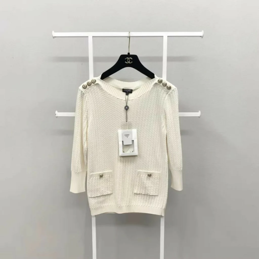 Chanel 18A ecru sweater