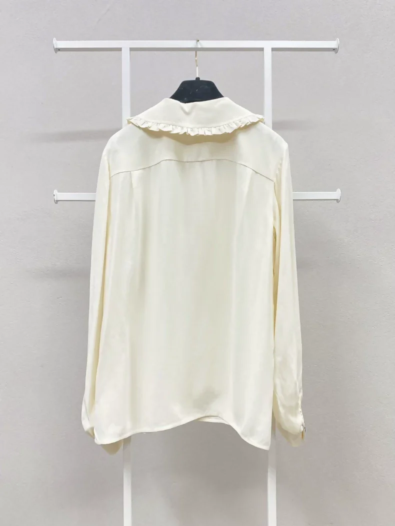 Chanel 18B ecru ruffled collar shirt - Image 2